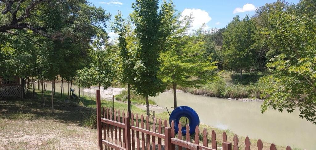 Bandera Stronghold Retreat Ngoại thất bức ảnh